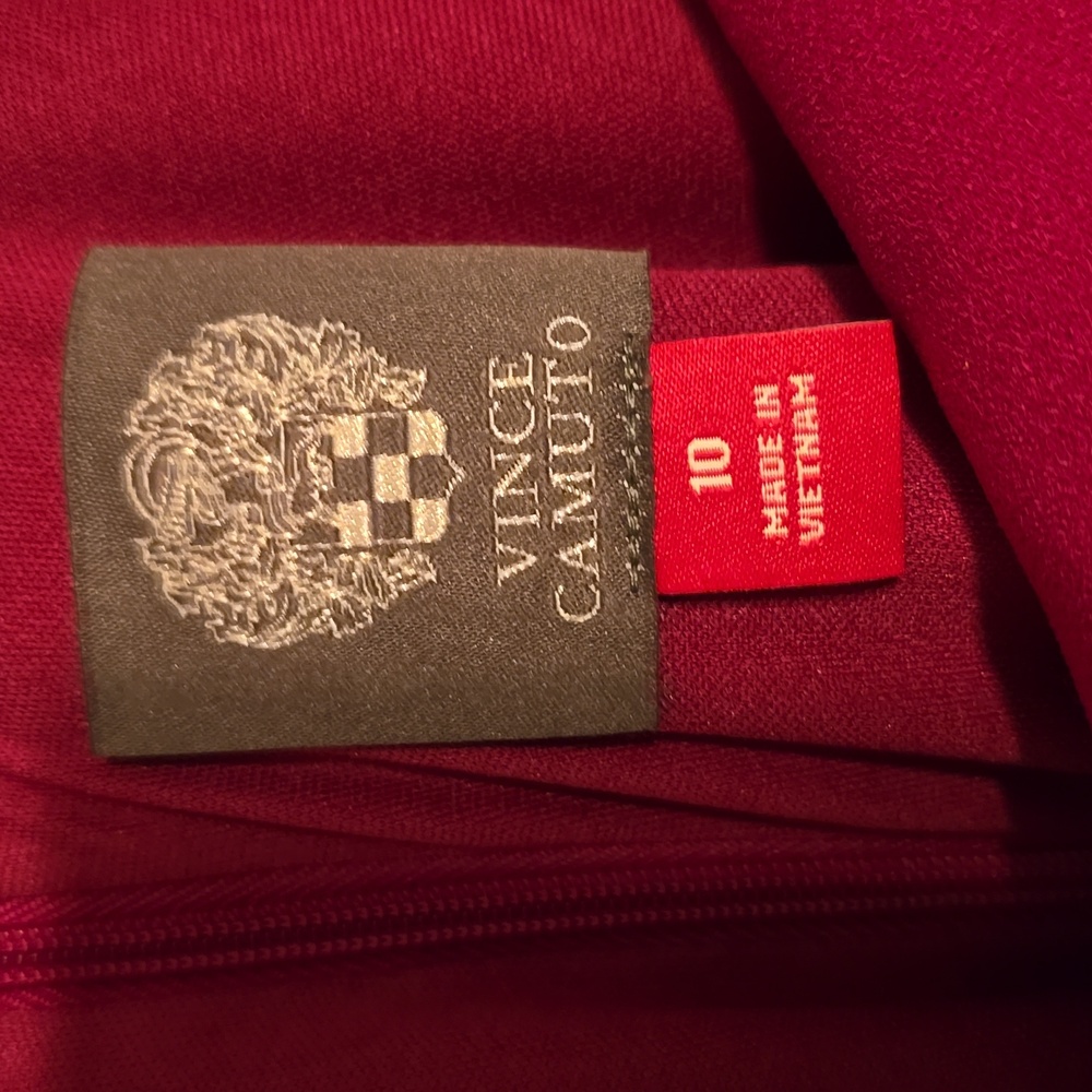 NWT, Off shoulder Vince Camuto magenta cocktail dress - Picture 2 of 7